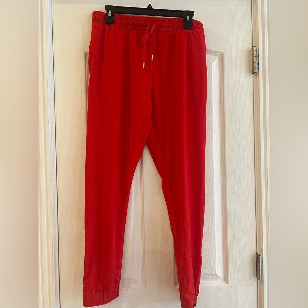 Zyla Activewear Red Lounge Pants with Zipper Ankles – Size L
